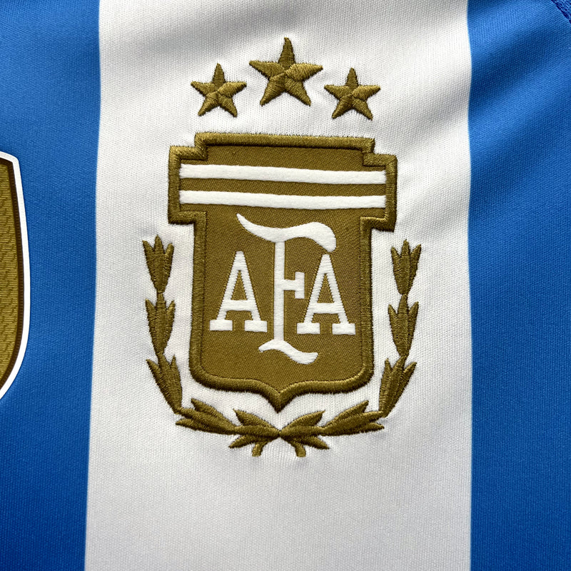 Camisa Seleção da Argentina I [Patch Campeão da Copa do Mundo] 2024 Adidas - Azul e Branca