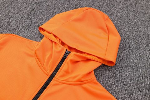 Conjunto de Moletom Nike Sportswear Tech Fleece Laranja e Branco