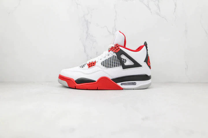 Tênis Nike Air Jordan 4 Retro Fire Red