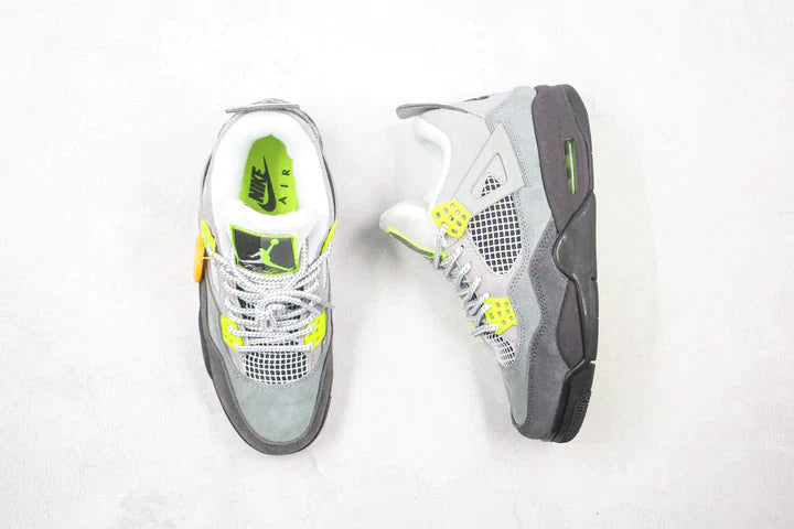 Tênis Nike Air Jordan 4 Retro Se 95 Neon