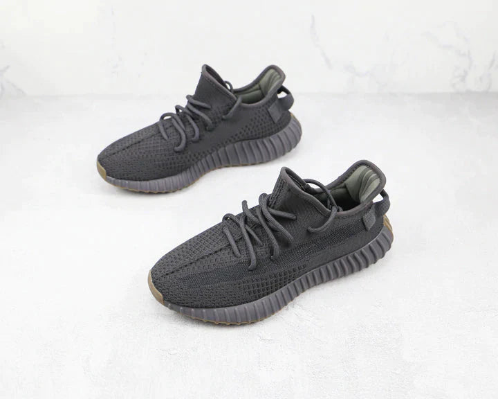 Tênis Adidas Yeezy Boost 350 V2 Cinder