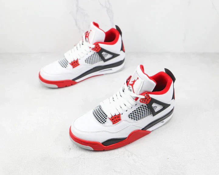 Tênis Nike Air Jordan 4 Retro Fire Red