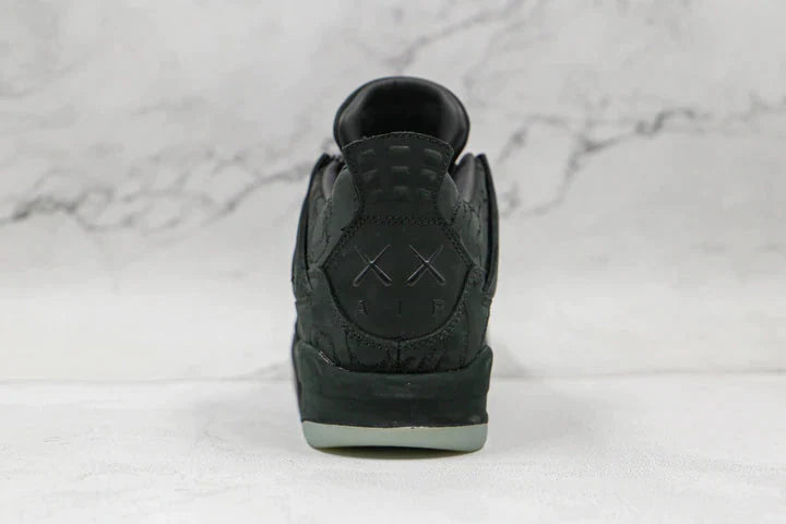 Tênis Nike Air Jordan 4 Retro Kaws Black