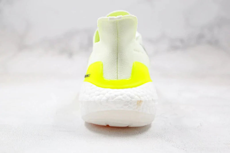 Tênis Adidas Ultra Boost 21 Solar Yellow White