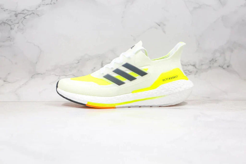 Tênis Adidas Ultra Boost 21 Solar Yellow White