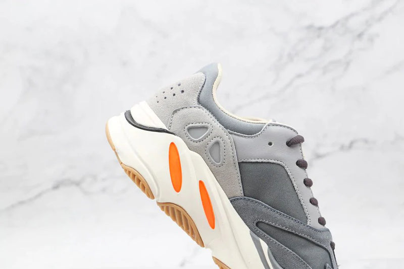 Tênis Adidas Yeezy Boost 700 Magnet