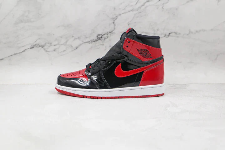 Tênis Nike Air Jordan 1 Retro High Og Bred Patent