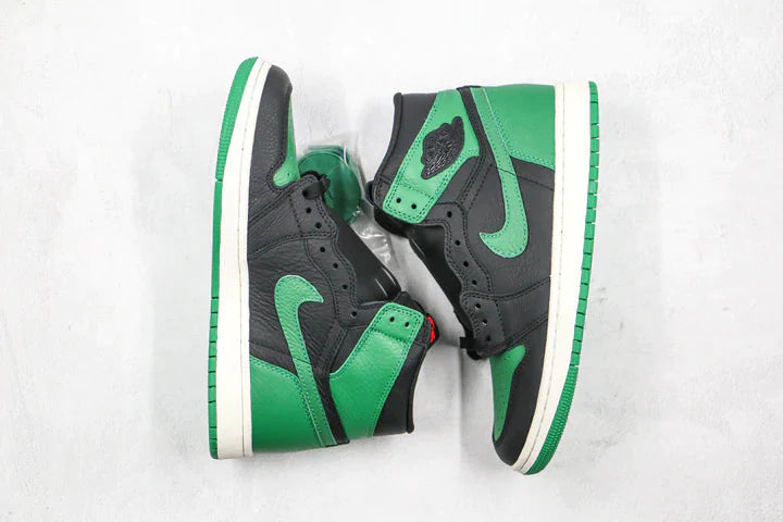 Tênis Nike Air Jordan 1 Retro High Pine Green Black