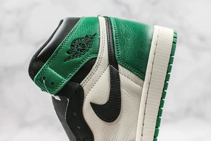 Tênis Nike Air Jordan 1 Retro High Pine Green