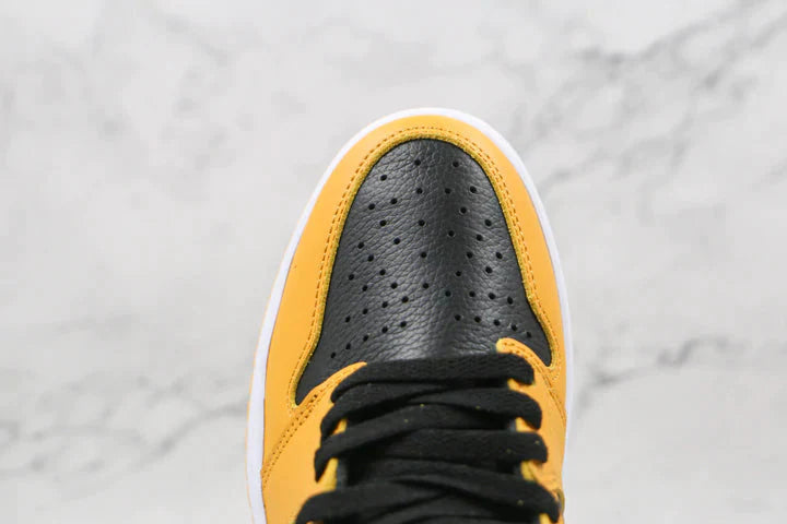 Tênis Nike Air Jordan 1 Retro High Pollen