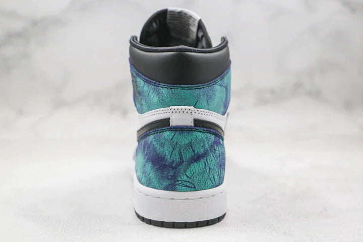 Tênis Nike Air Jordan 1 Retro High Tie Dye