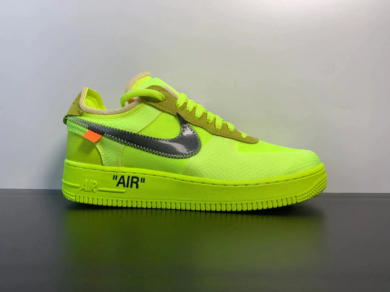 Tênis Nike Air Force 1 Low Off White Volt