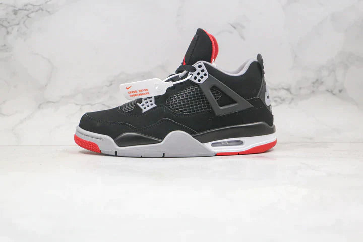 Tênis Nike Air Jordan 4 Retro Bred