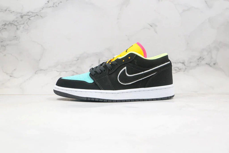 Tênis Nike Air Jordan 1 Low Black Aurora Green Laser Orange