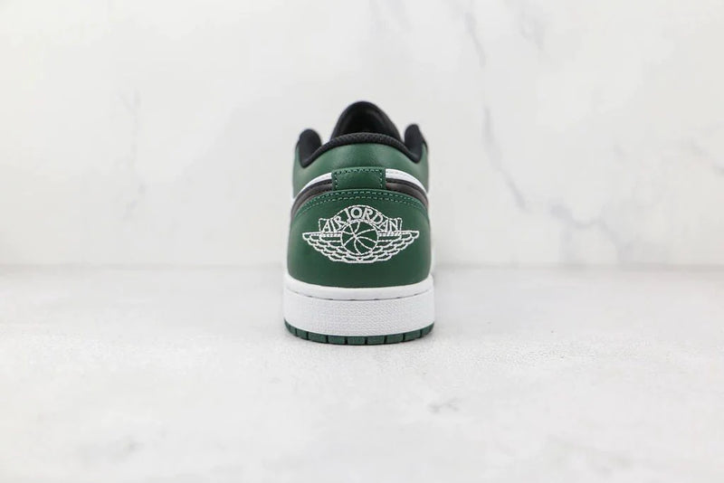 Tênis Nike Air Jordan 1 Low Green Toe