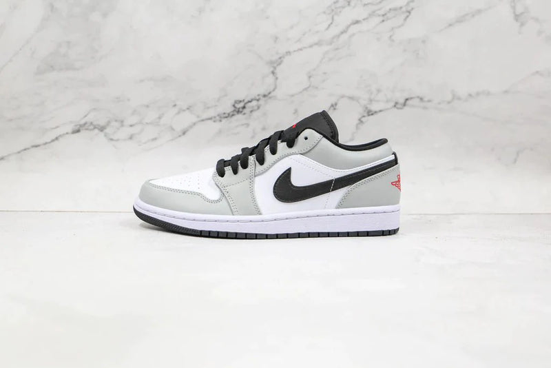 Tênis Nike Air Jordan 1 Low Light Smoke Grey