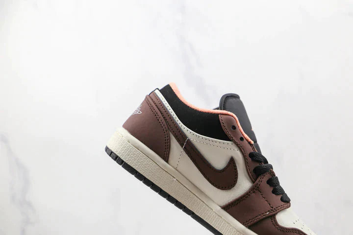 Tênis Nike Air Jordan 1 Low Mocha