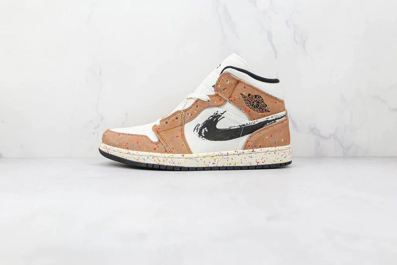 Tênis Nike Air Jordan 1 Mid Se Brushstroke