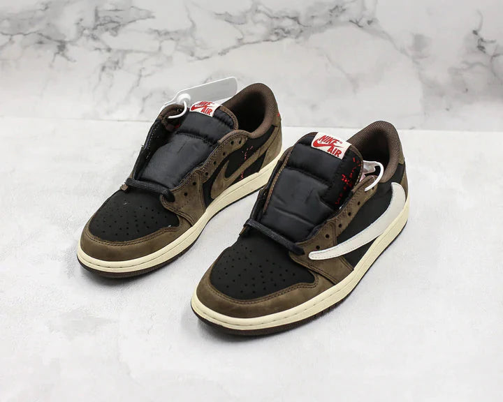 Tênis Nike Air Jordan 1 Retro Low Og Sp Travis Scott