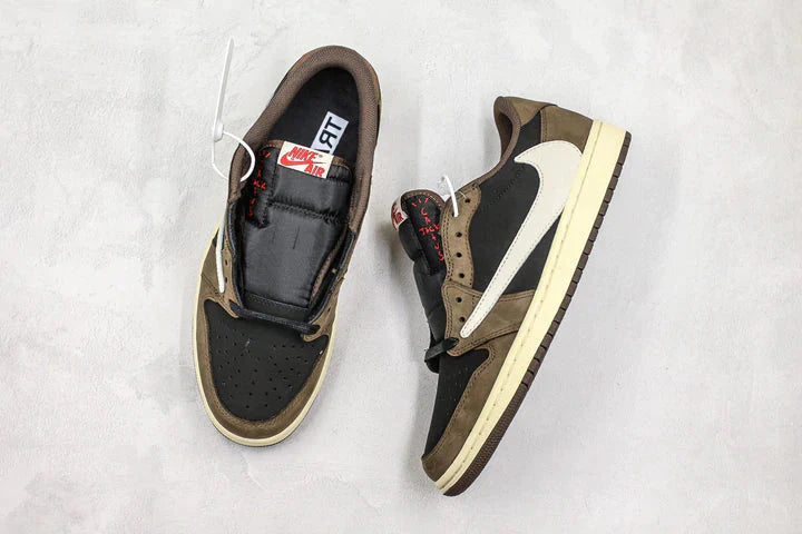 Tênis Nike Air Jordan 1 Retro Low Og Sp Travis Scott