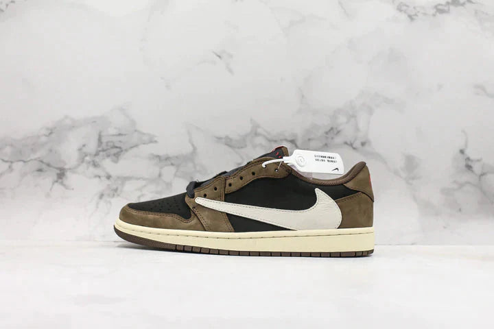 Tênis Nike Air Jordan 1 Retro Low Og Sp Travis Scott