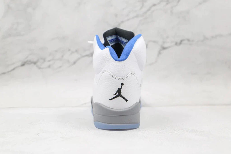 Tênis Nike Air Jordan 5 Retro White Stealth