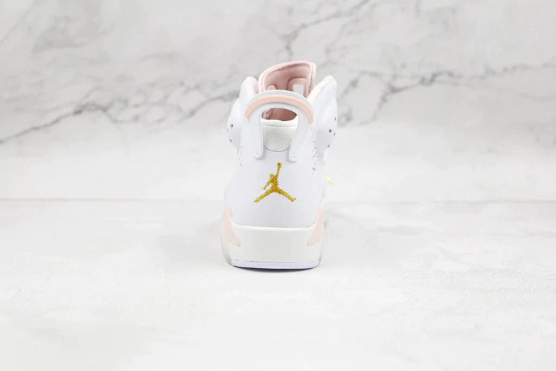 Tênis Nike Air Jordan 6 Retro Gold Hoops