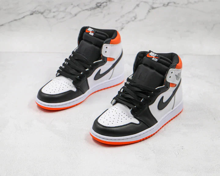 Tênis Nike Air Jordan 1 Retro High Electro Orange