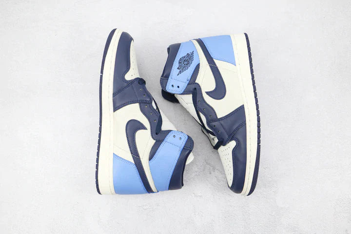 Tênis Nike Air Jordan 1 Retro High Obsidian Unc