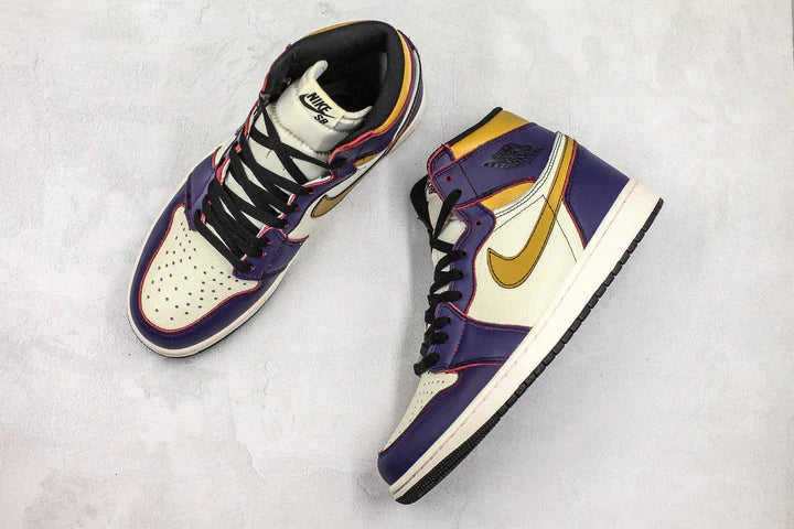 Tênis Nike Air Jordan 1 Retro High Og Defiant Sb La To Chicago