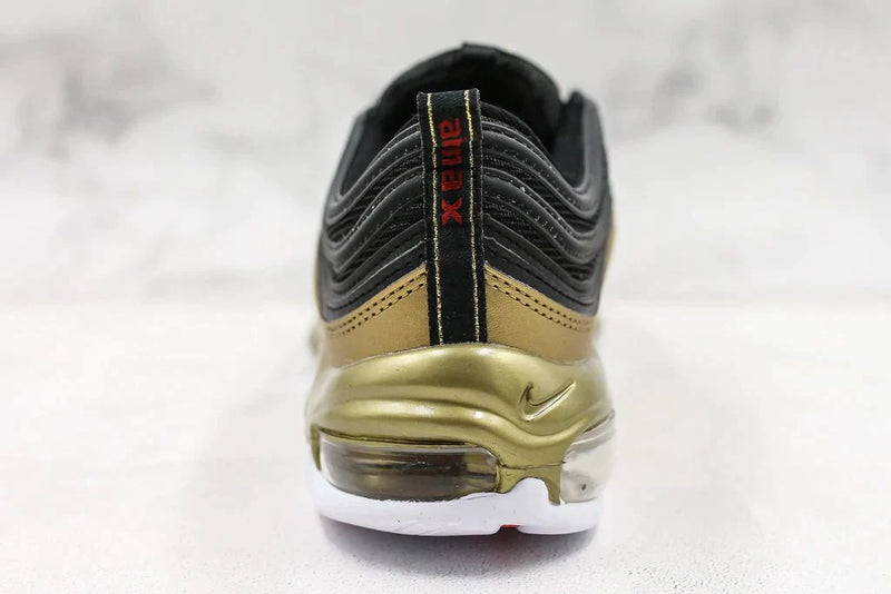 Tênis Nike Air Max 97 Black Metallic Gold