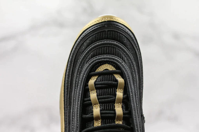 Tênis Nike Air Max 97 Black Metallic Gold