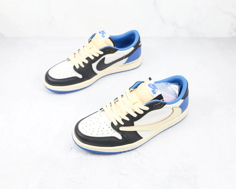 Tênis Nike Air Jordan 1 Low Fragment x Travis Scott