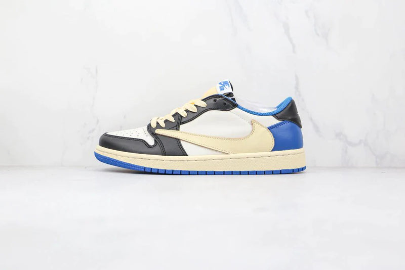 Tênis Nike Air Jordan 1 Low Fragment x Travis Scott