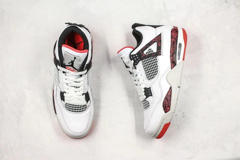 Tênis Nike Air Jordan 4 Retro Flight Nostalgia