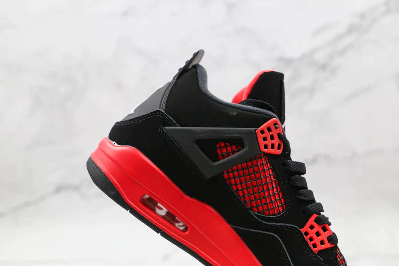 Tênis Nike Air Jordan 4 Retro Red Thunder