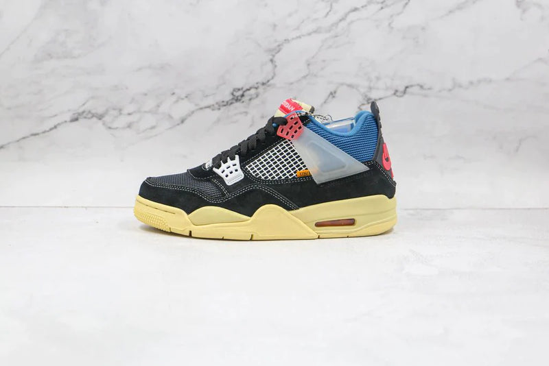 Tênis Nike Air Jordan 4 Retro Union Off Noir