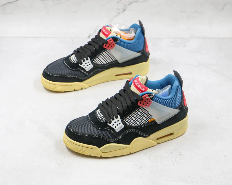 Tênis Nike Air Jordan 4 Retro Union Off Noir