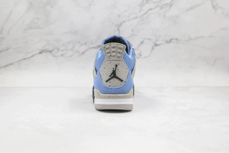 Tênis Nike Air Jordan 4 Retro University Blue