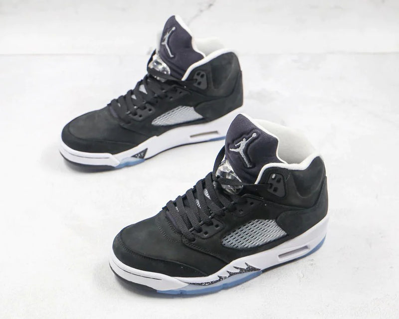 Tênis Nike Air Jordan 5 Retro Moonlight