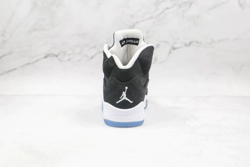 Tênis Nike Air Jordan 5 Retro Moonlight