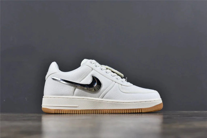 Tênis Nike Air Force 1 Low Travis Scott