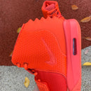 Tênis Nike Air Yeezy 2 Red October