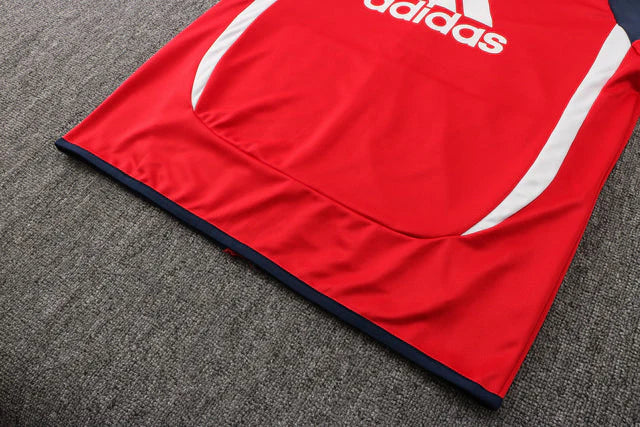 Conjunto Bayern de Munique 21/22 Vermelha e Azul - Adidas - Com Fecho